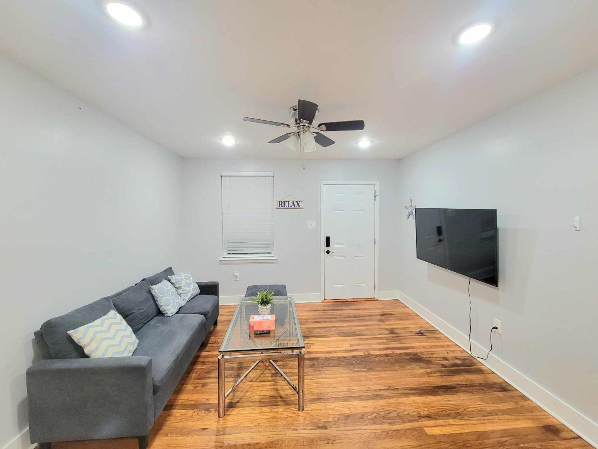 New Entire Ready For Your Next Vacation! Apartment